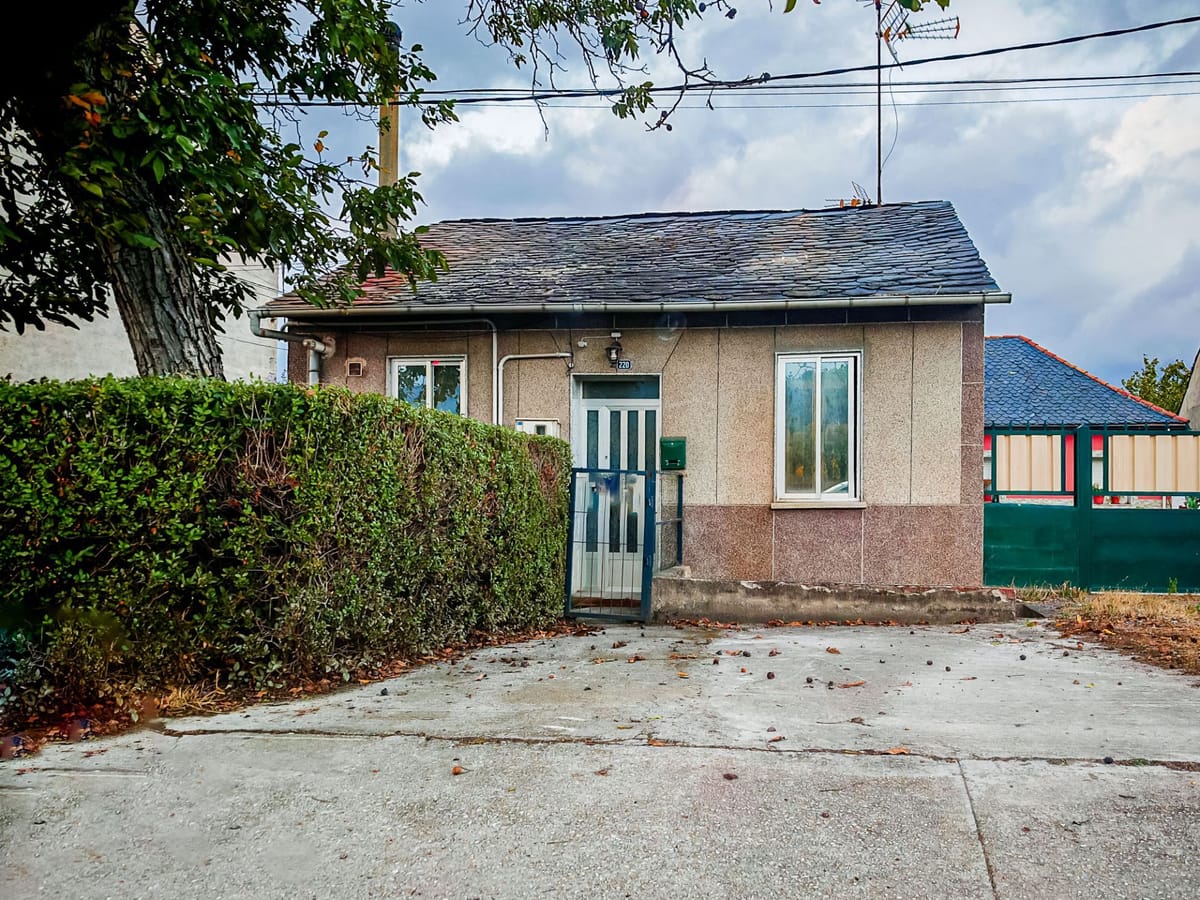 🏡 Se vende casita de planta baja en Flores del Sil