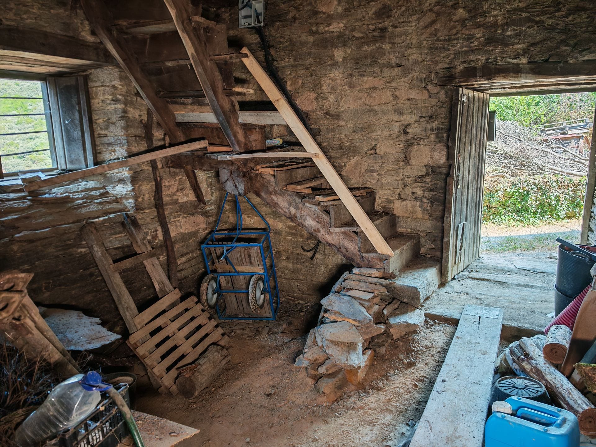 🏡✨ Casa de piedra berciana en un paraje de ensueño - Foto 11