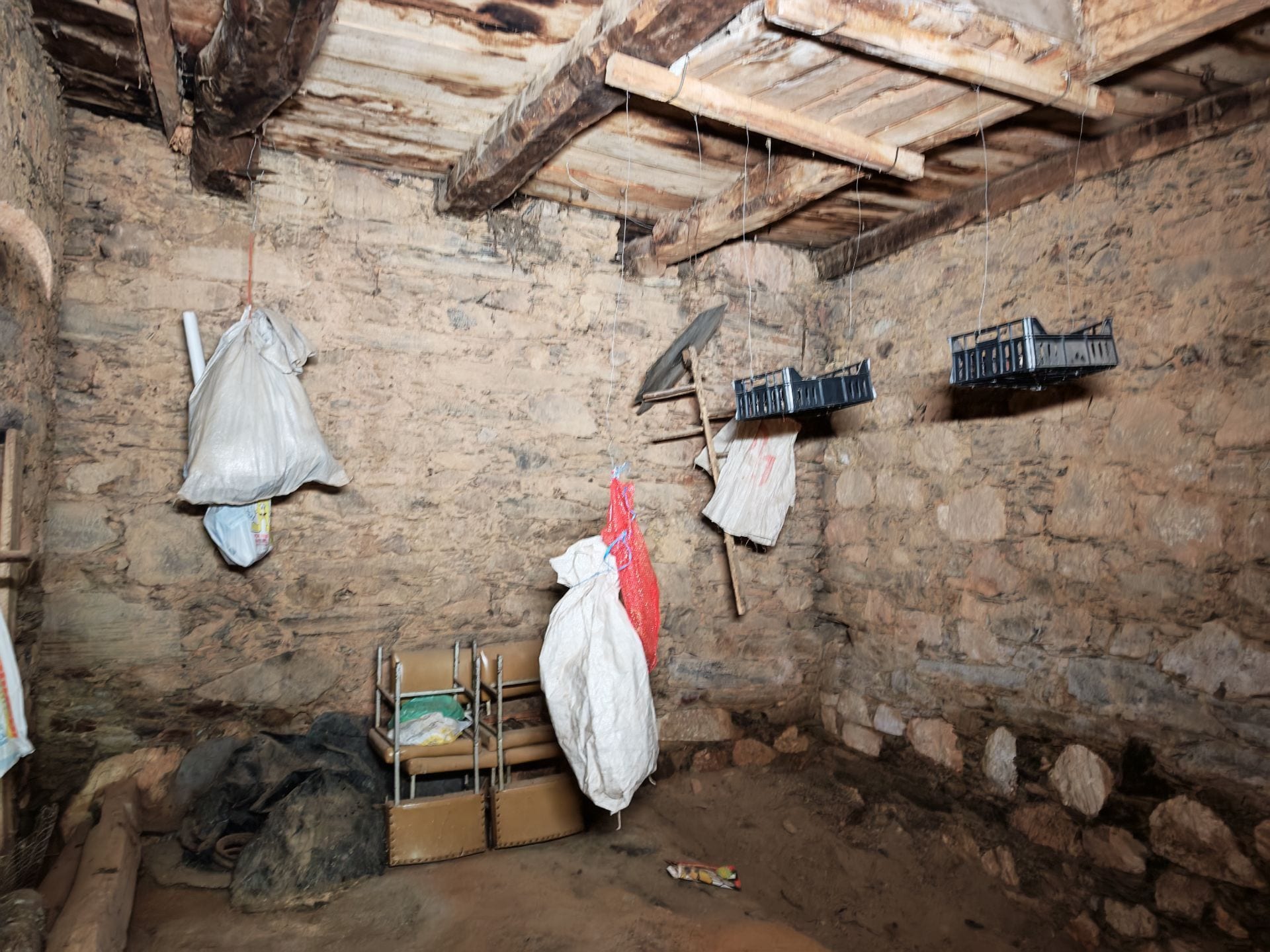 🏡✨ Casa de piedra berciana en un paraje de ensueño - Foto 13