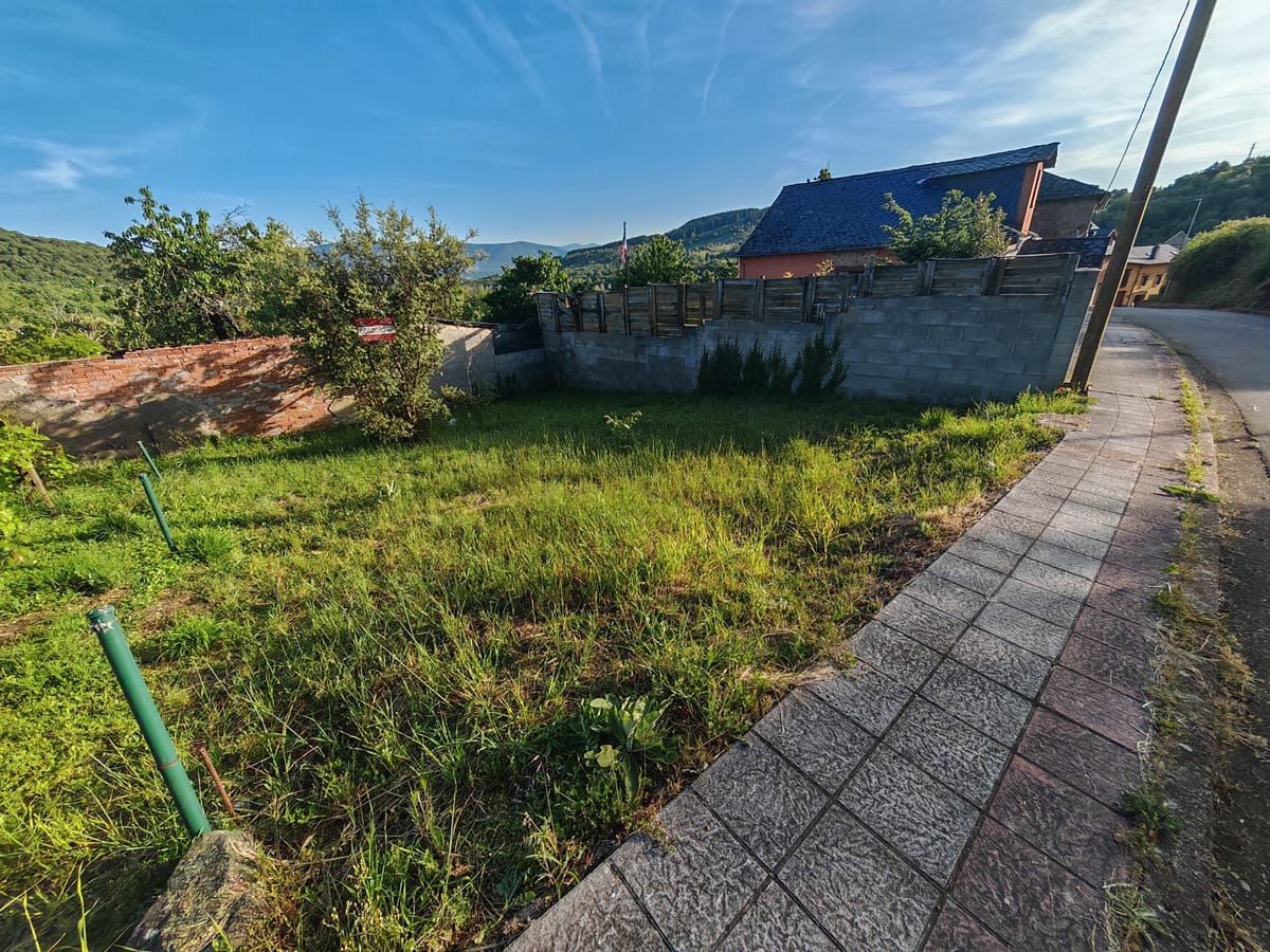 Se vende parcela urbana en Arlanza