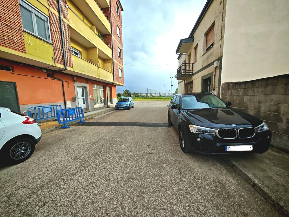 Se vende parcela urbana en cuatrovientos