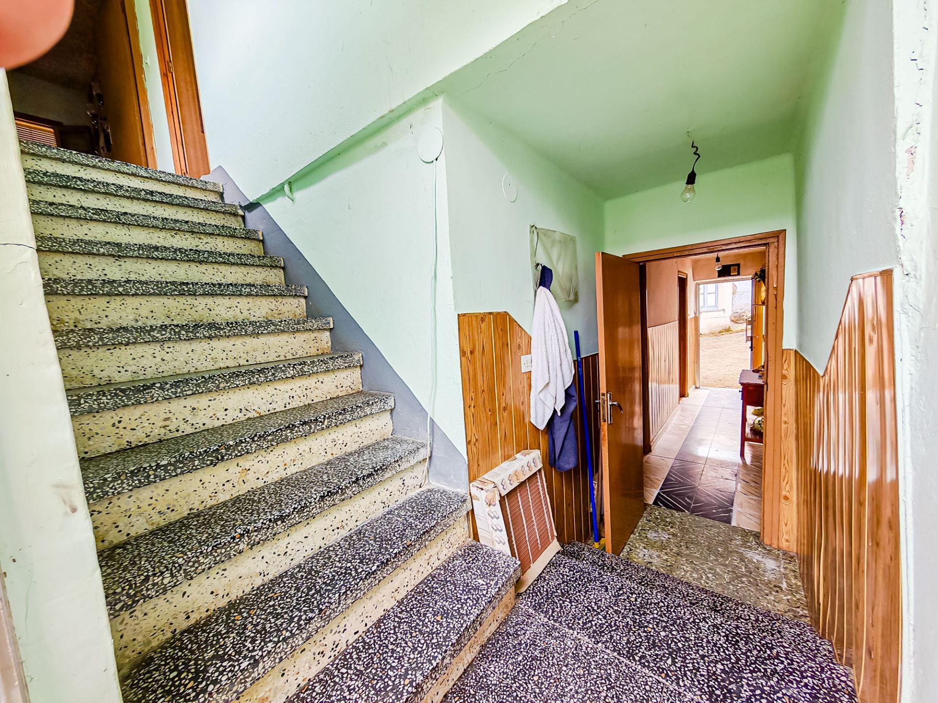 🏡 Se vende casa con jardín cerca de Bembibre (El Bierzo, León) - Foto 4