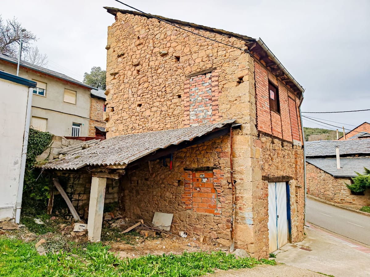 Construccion de ladrillo en Arlanza