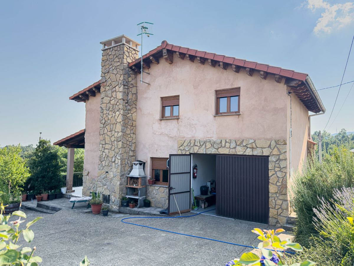 🏡 Una casa nueva en plena montaña. Naturaleza, espacio y libertad a solo 20 minutos de Astorga.
