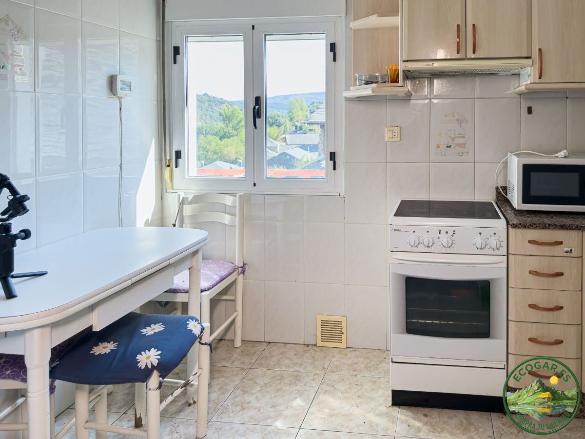 Casa de piedra con terreno en Toreno - Foto 3