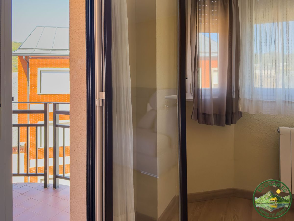 Espectacular piso en Toral de los Vados - Foto 16