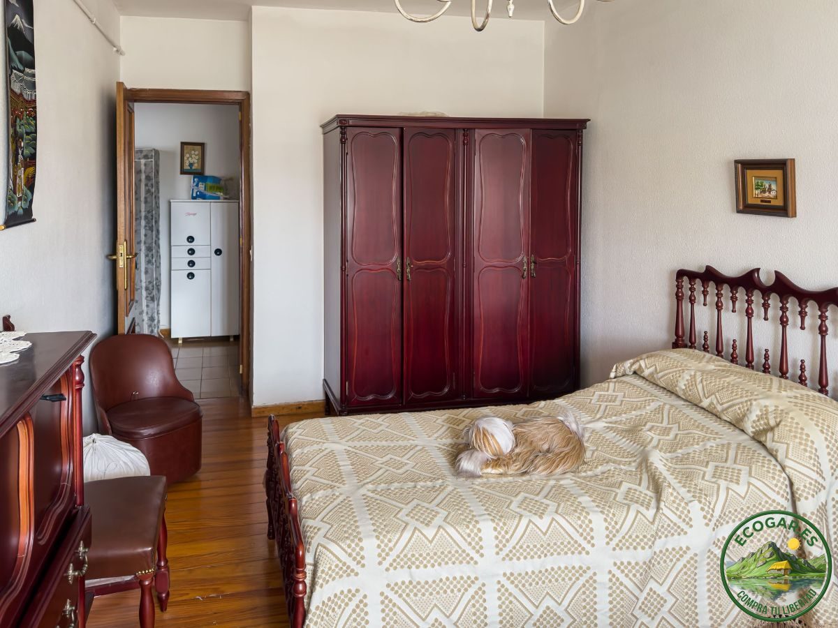 🏡 Piso en venta en Cacabelos | 3 habitaciones, terraza y listo para entrar - Foto 3