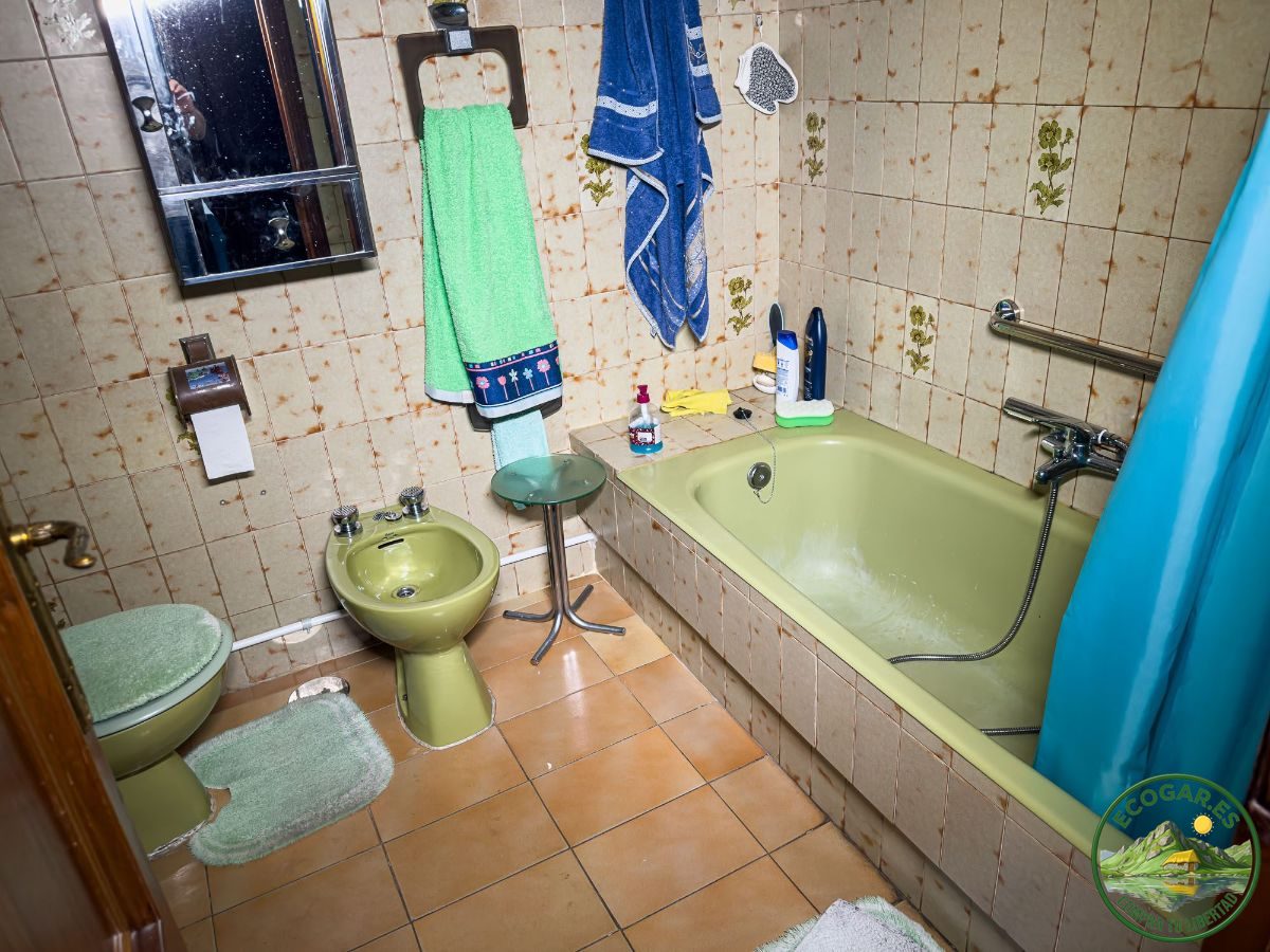 🏡 Piso en venta en Cacabelos | 3 habitaciones, terraza y listo para entrar - Foto 5