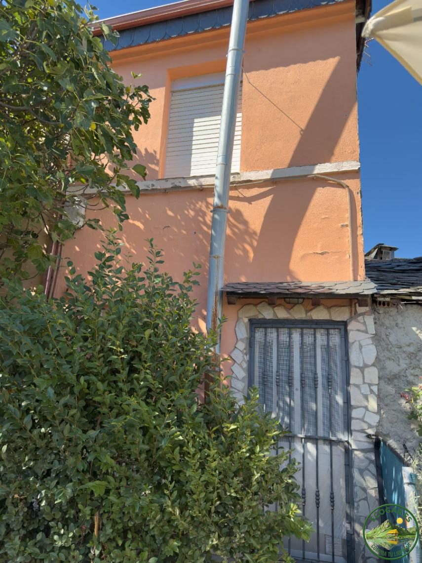 CASA PAREADA EN VILLADEPALOS - Foto 12