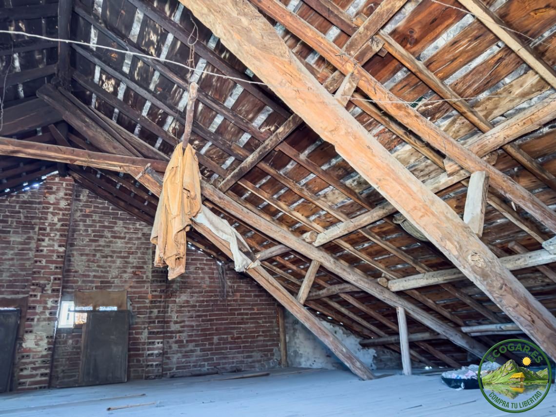 Casa con terreno para reformar en Toral - Foto 18
