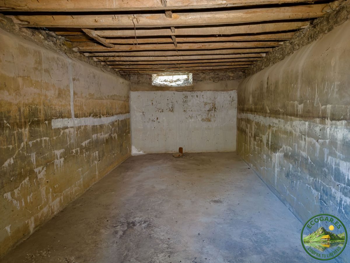Casa con terreno para reformar en Toral - Foto 8