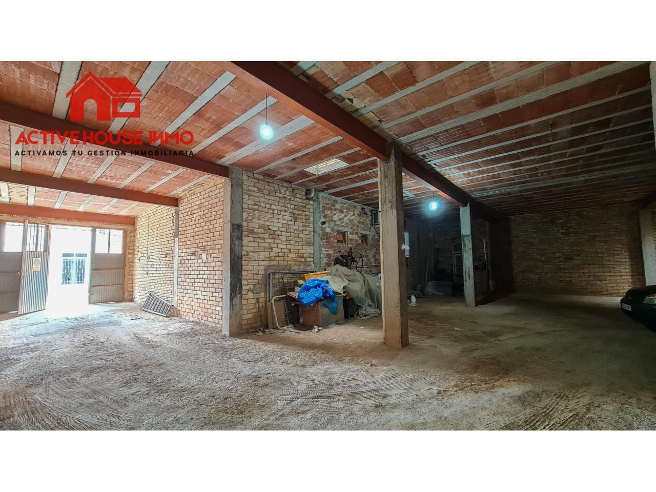 Comercio y almacén con posibilidad para construir vivienda en l'Aldea - Foto 9