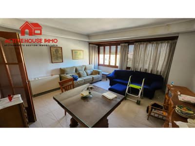Casa entera de 5 plantas en venta en Alcanar