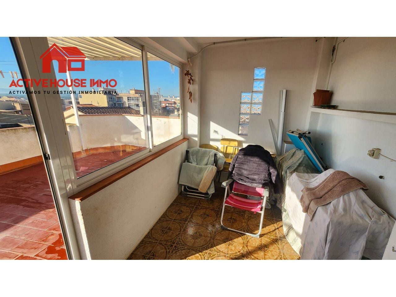 Dos pisos independientes con grande almacén en Alcanar, ideal para varias familias. - Foto 5