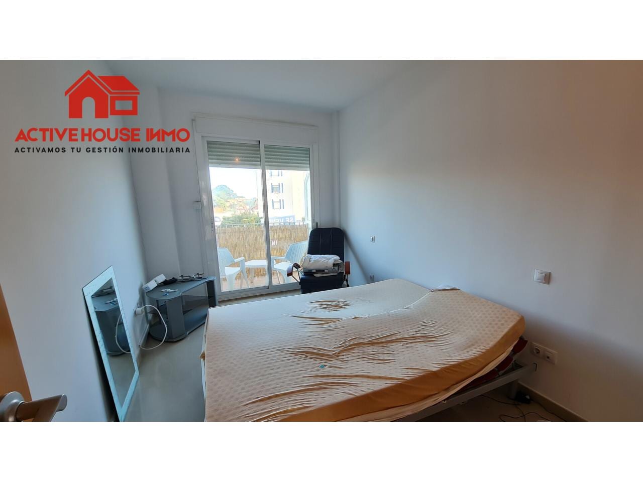 Venta de piso con terraza independiente con vistas en Alcanar - Foto 15