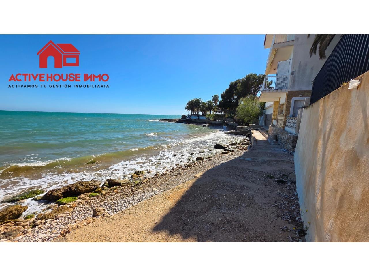 Venta de chalet primera linea unifamiliar en Alcanar Playa - Foto 6