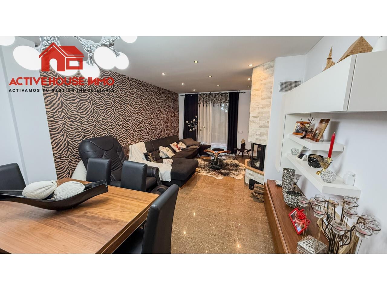 Preciosa casa con garaje en Santa Bàrbara, asoleada y con acceso por dos calles. - Foto 10
