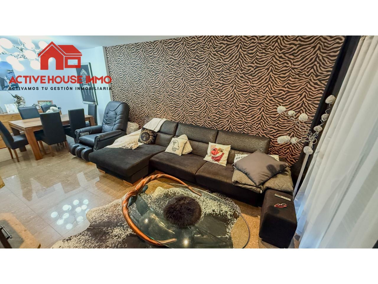 Preciosa casa con garaje en Santa Bàrbara, asoleada y con acceso por dos calles. - Foto 11