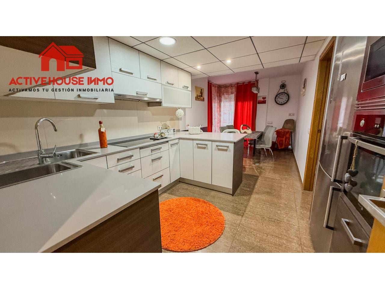 Preciosa casa con garaje en Santa Bàrbara, asoleada y con acceso por dos calles. - Foto 17