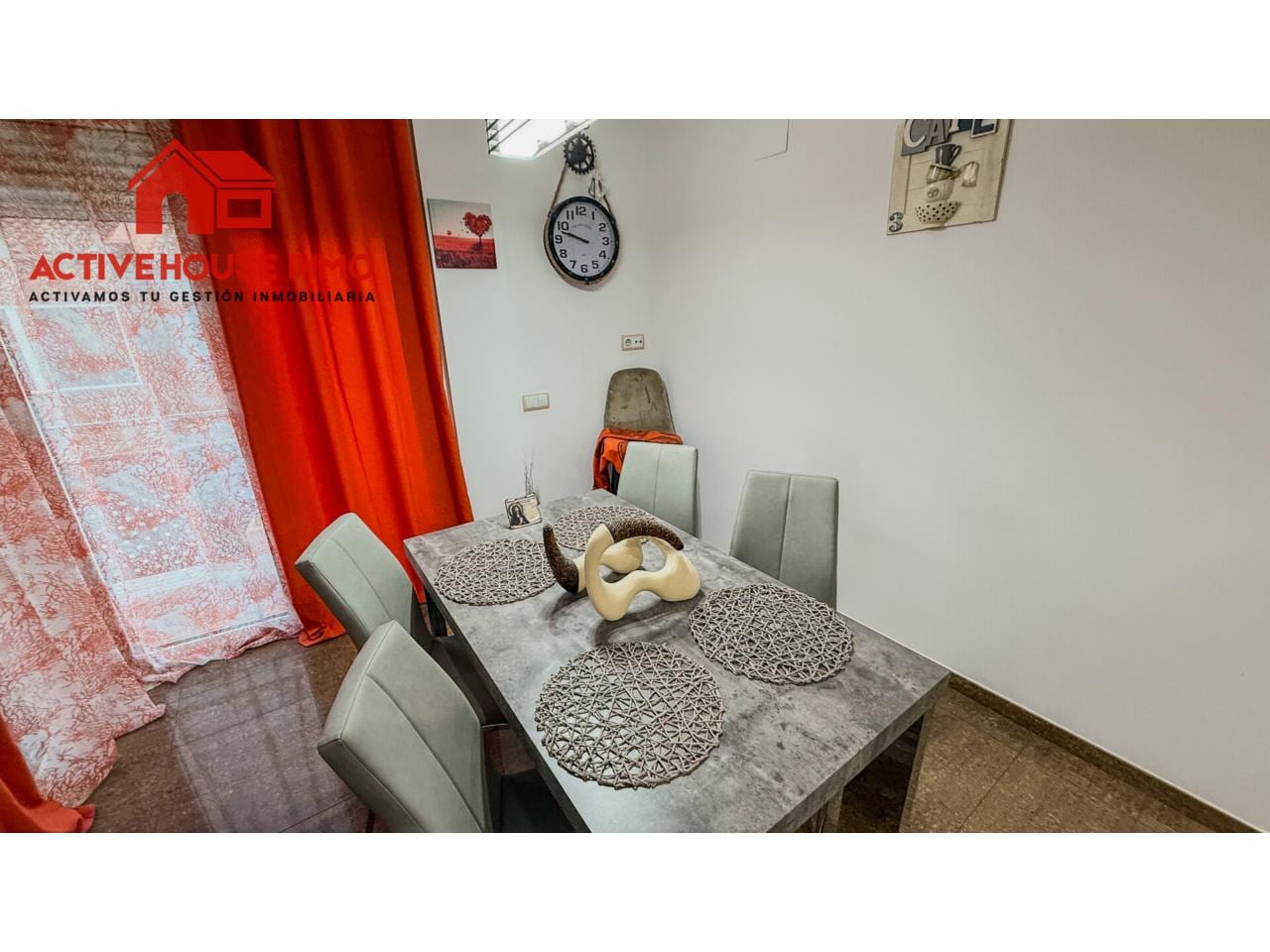 Preciosa casa con garaje en Santa Bàrbara, asoleada y con acceso por dos calles. - Foto 21