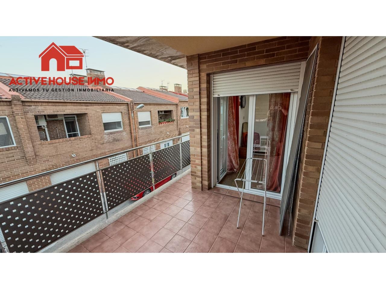 Preciosa casa con garaje en Santa Bàrbara, asoleada y con acceso por dos calles. - Foto 24