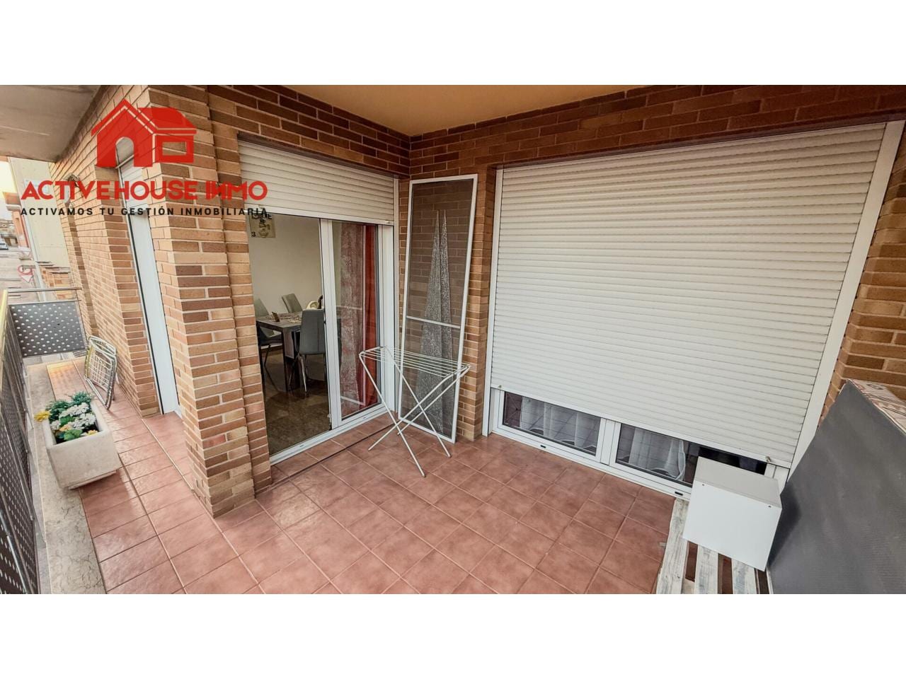 Preciosa casa con garaje en Santa Bàrbara, asoleada y con acceso por dos calles. - Foto 25