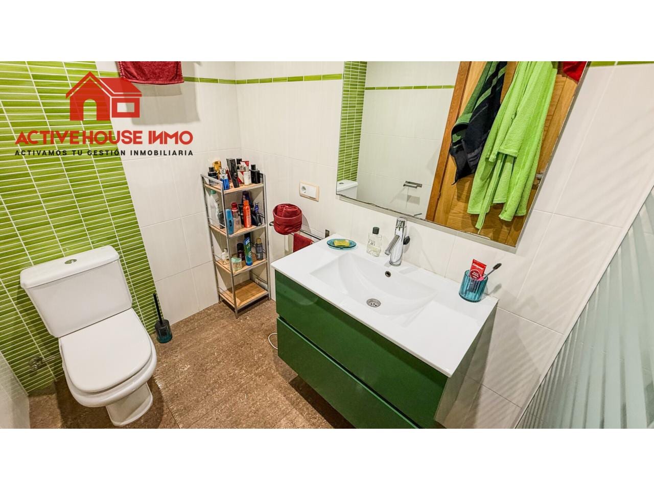 Preciosa casa con garaje en Santa Bàrbara, asoleada y con acceso por dos calles. - Foto 32