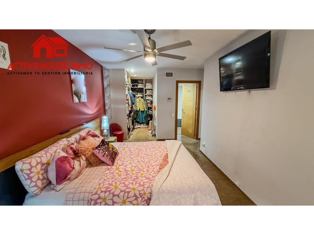 Preciosa casa con garaje en Santa Bàrbara, asoleada y con acceso por dos calles. - Foto 38