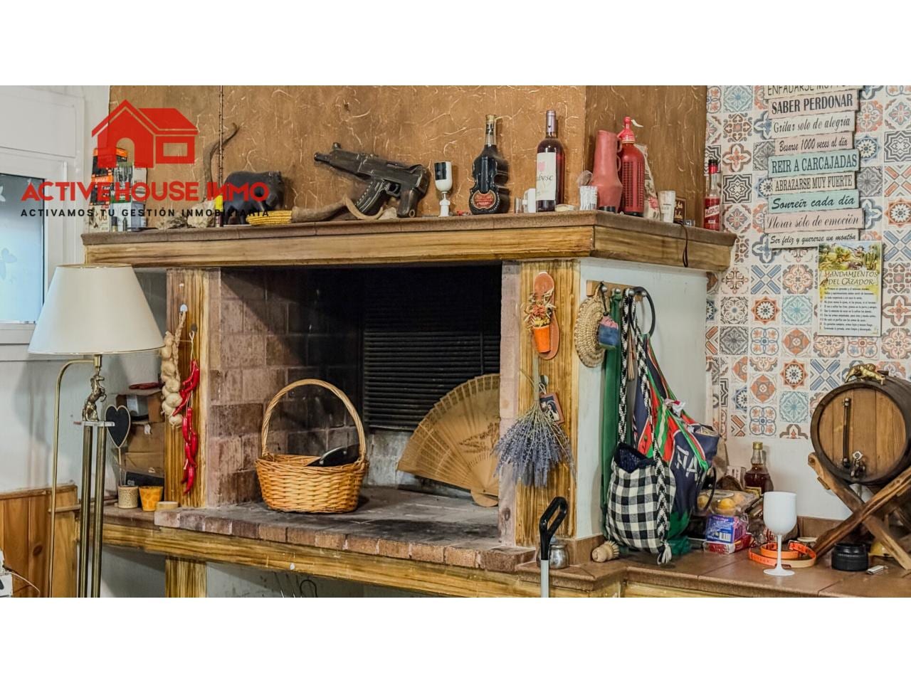 Preciosa casa con garaje en Santa Bàrbara, asoleada y con acceso por dos calles. - Foto 46