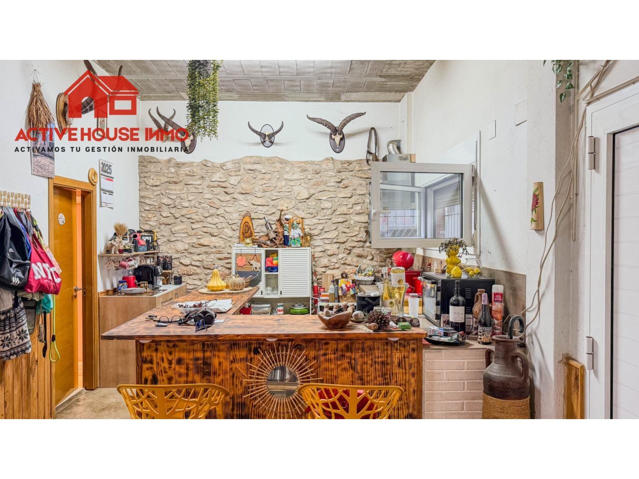 Preciosa casa con garaje en Santa Bàrbara, asoleada y con acceso por dos calles. - Foto 55