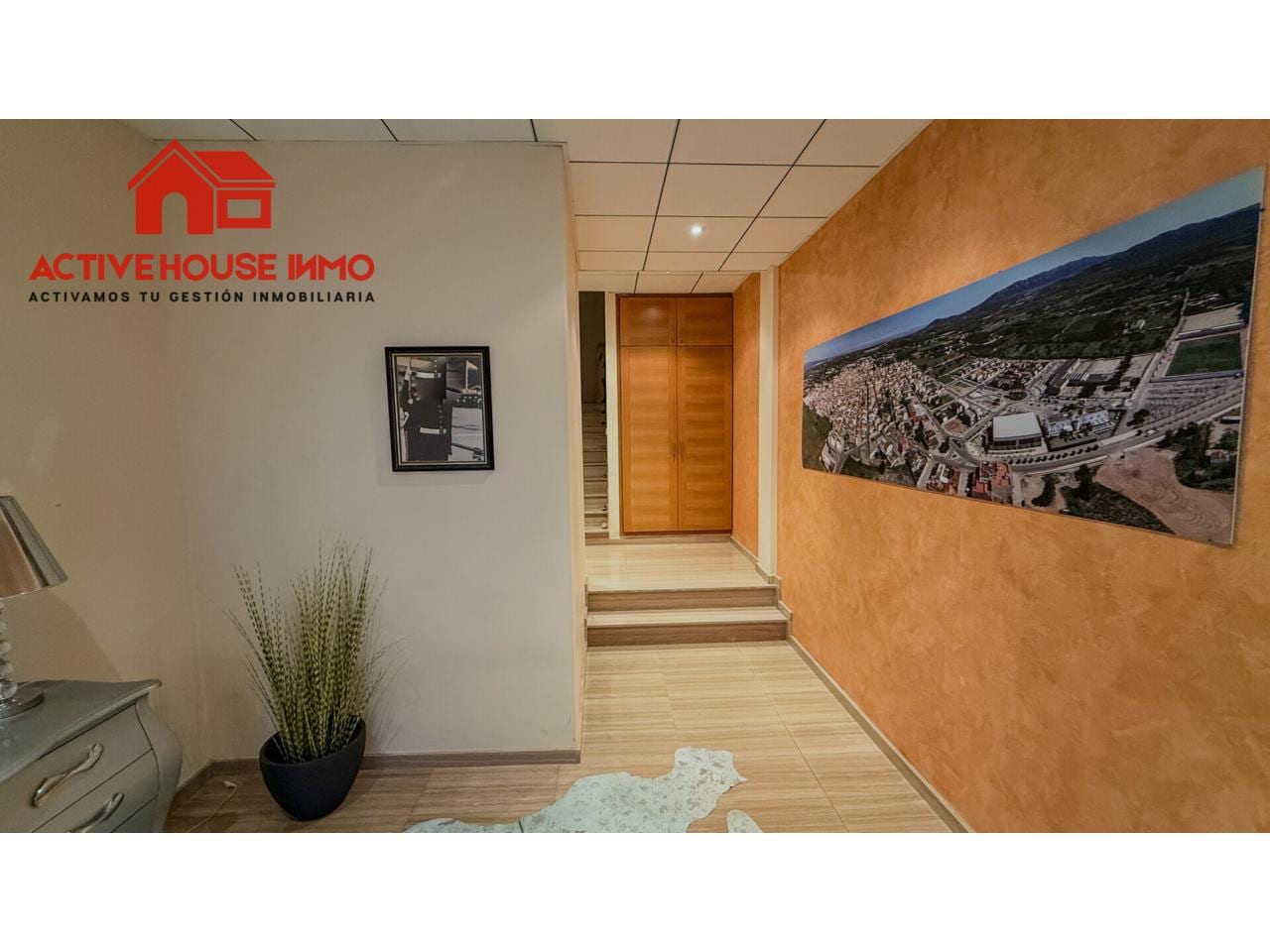 Preciosa casa con garaje en Santa Bàrbara, asoleada y con acceso por dos calles. - Foto 6