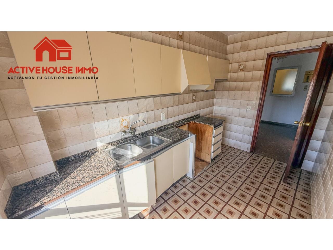 Venta de piso de 4 habitaciones en Santa Bàrbara - Foto 7
