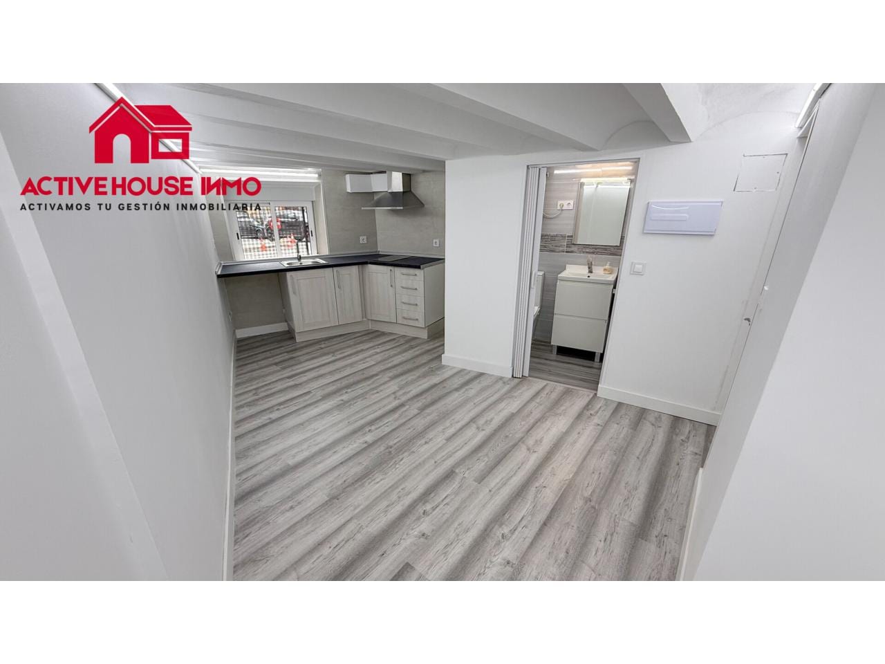 Venta de piso planta baja en el centro de La Ràpita - Foto 1