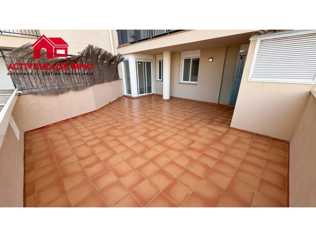 Venta de piso con una magnifica terraza en La Ràpita