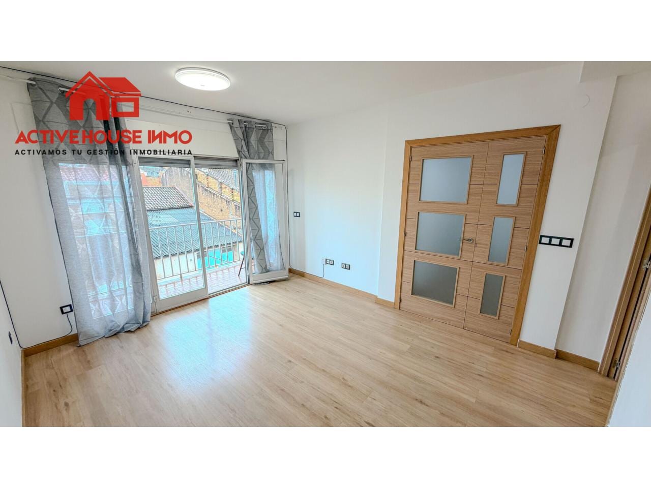 Venta de piso con 3 habitaciones en Santa Bàrbara - Foto 1