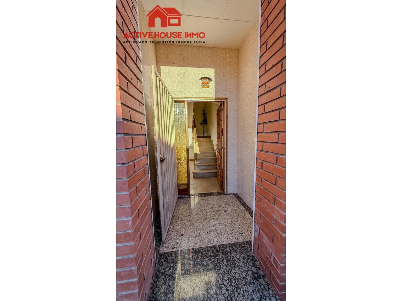 Venta de Casa con patio y amplia parcela en Santa Bàrbara - Foto 2