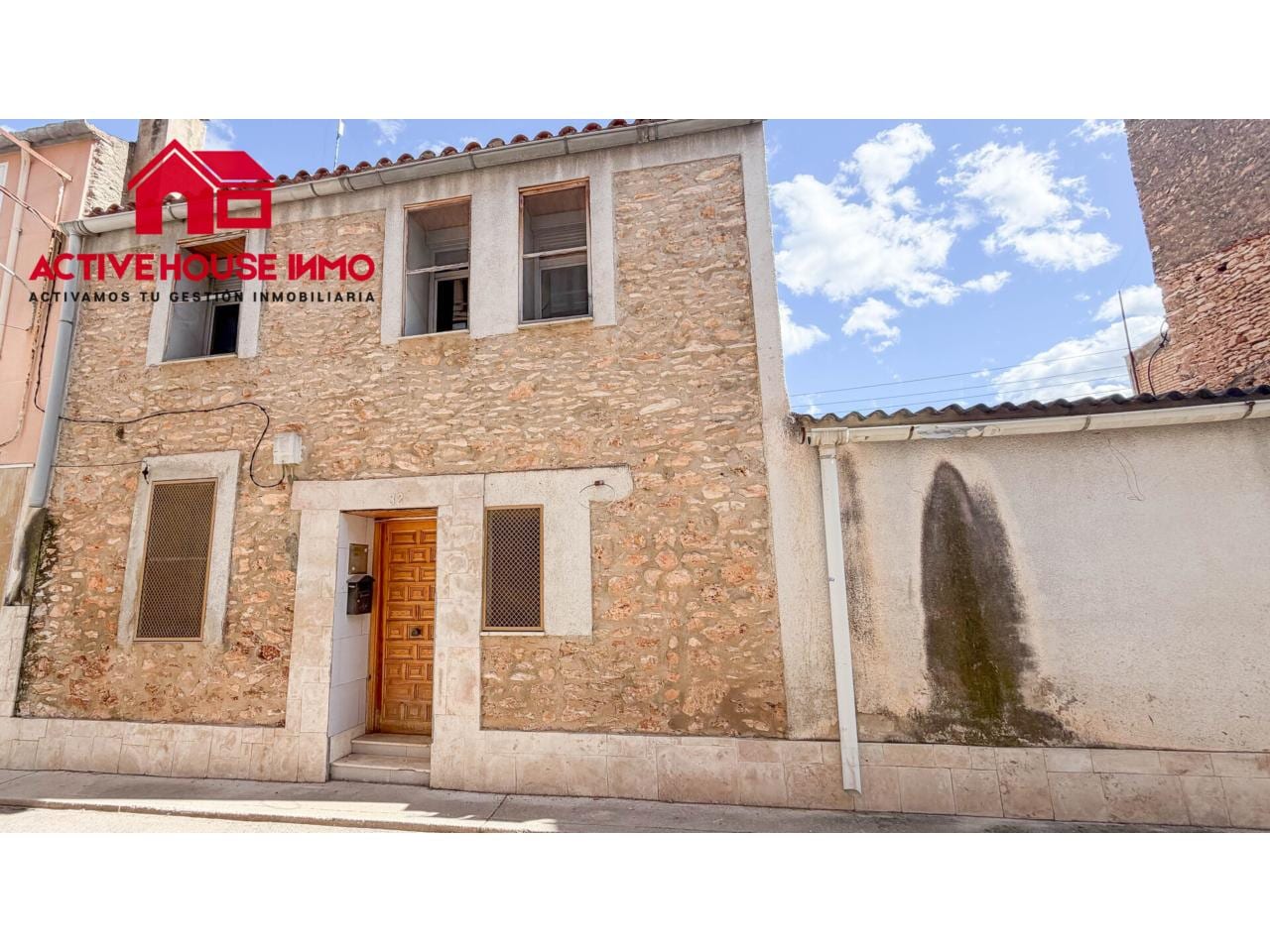 Casa con almacén independinete en venta en Santa Bàrbara - Foto 2