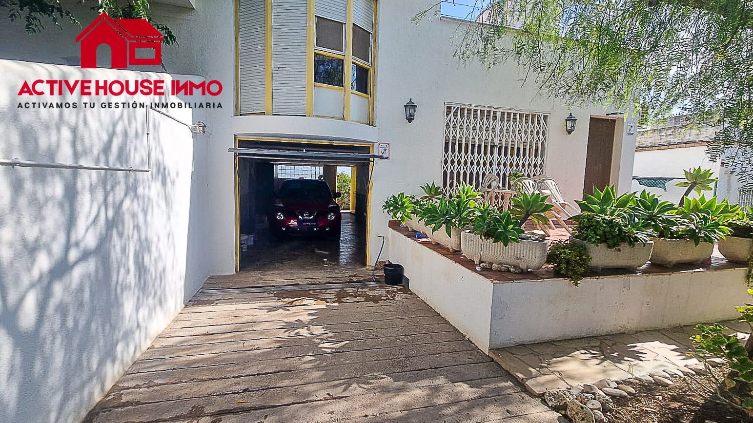 Casa adosada en venta en Les Cases de Alcanar - Foto 1