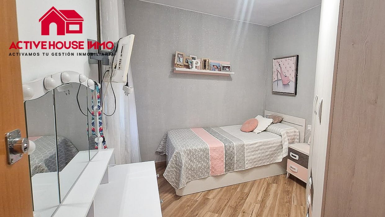 Piso amplio de 3 habitaciones con terraza en La Ràpita - Foto 25