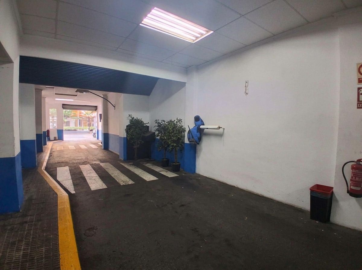 Local en zona muy transitada y todo diafano en Castelló de la Plana - Imagen 4