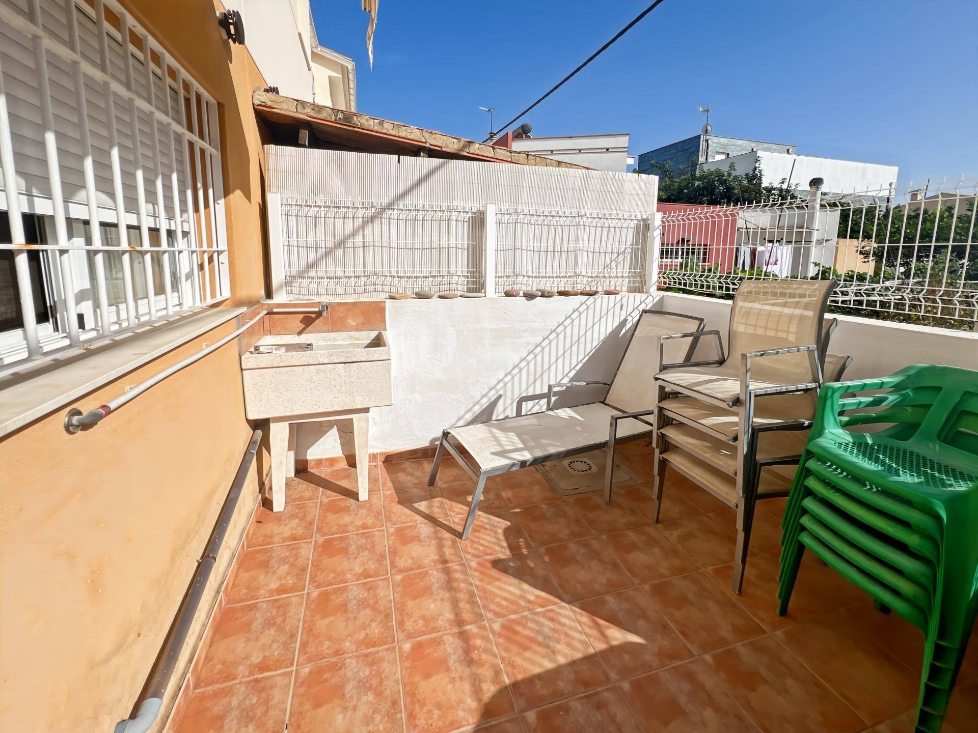 Terraced House Almazora (15)