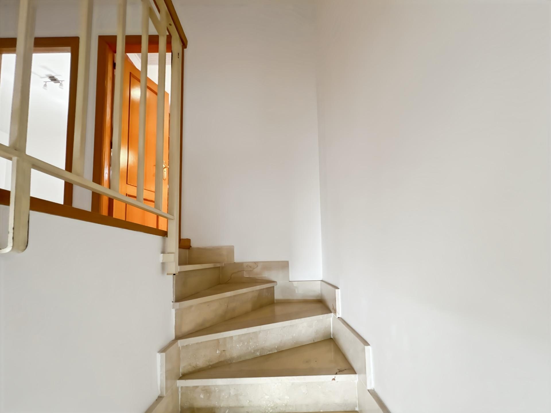 Terraced House Almazora (18)