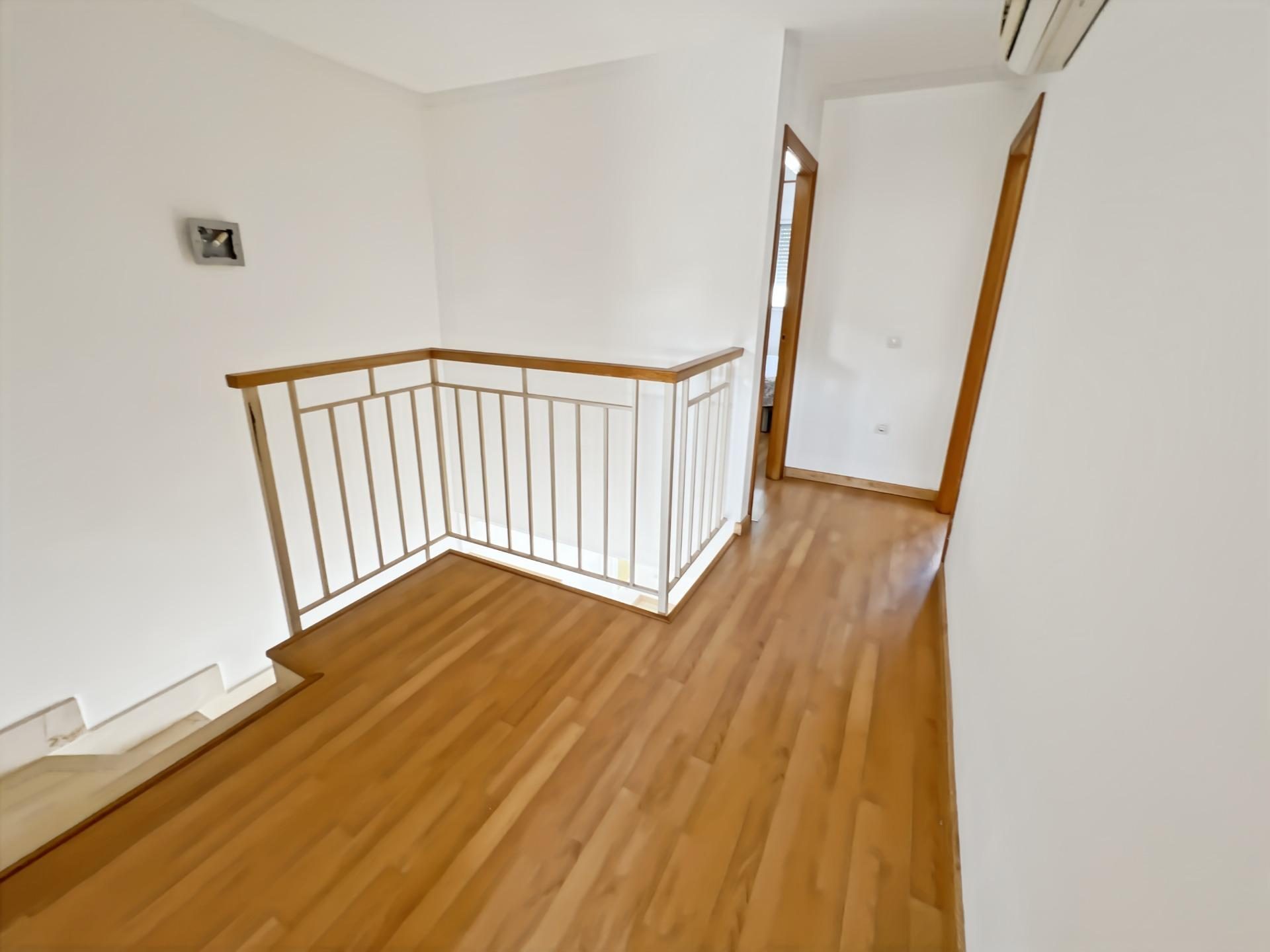 Terraced House Almazora (20)