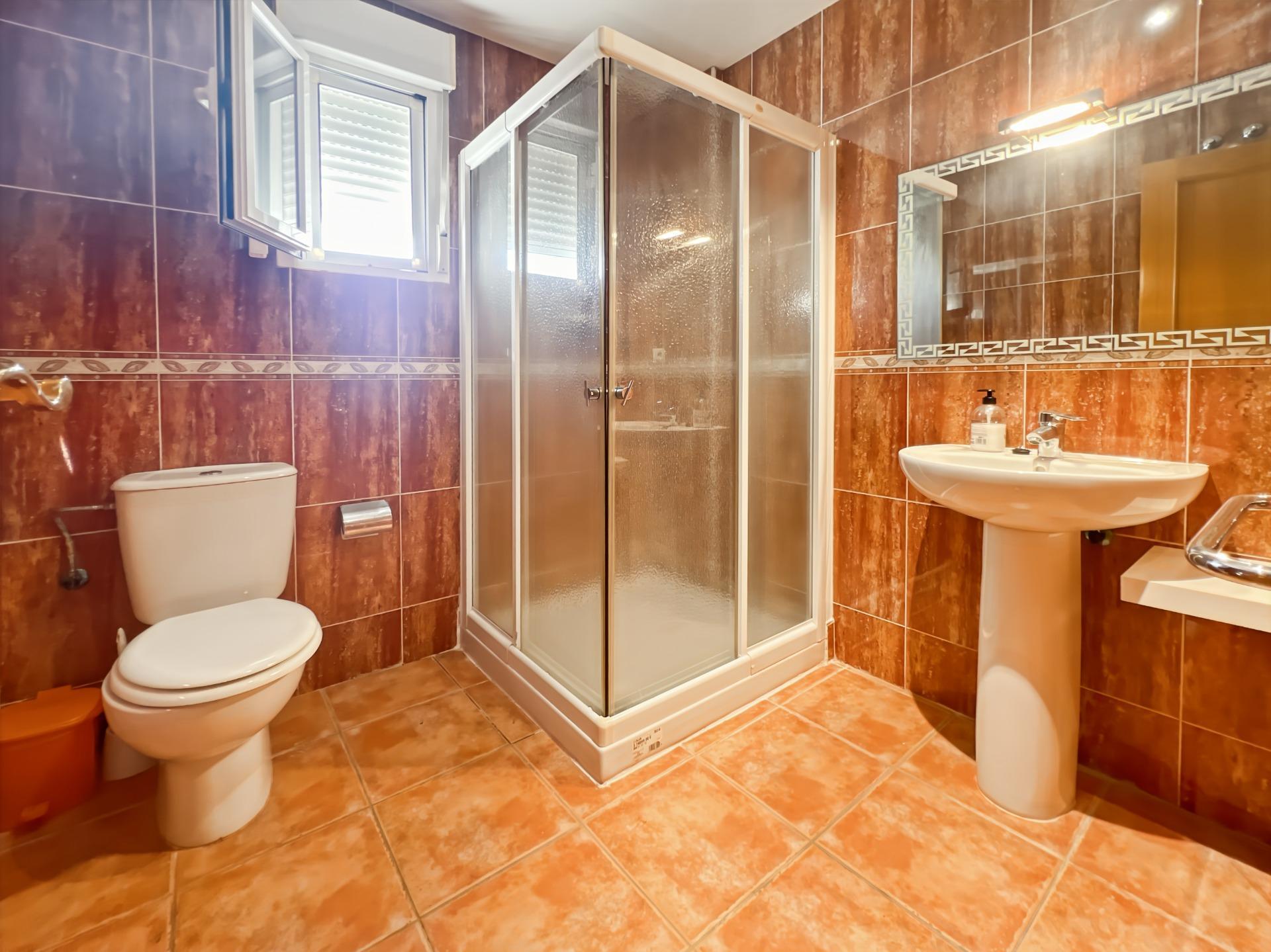 Terraced House Almazora (21)