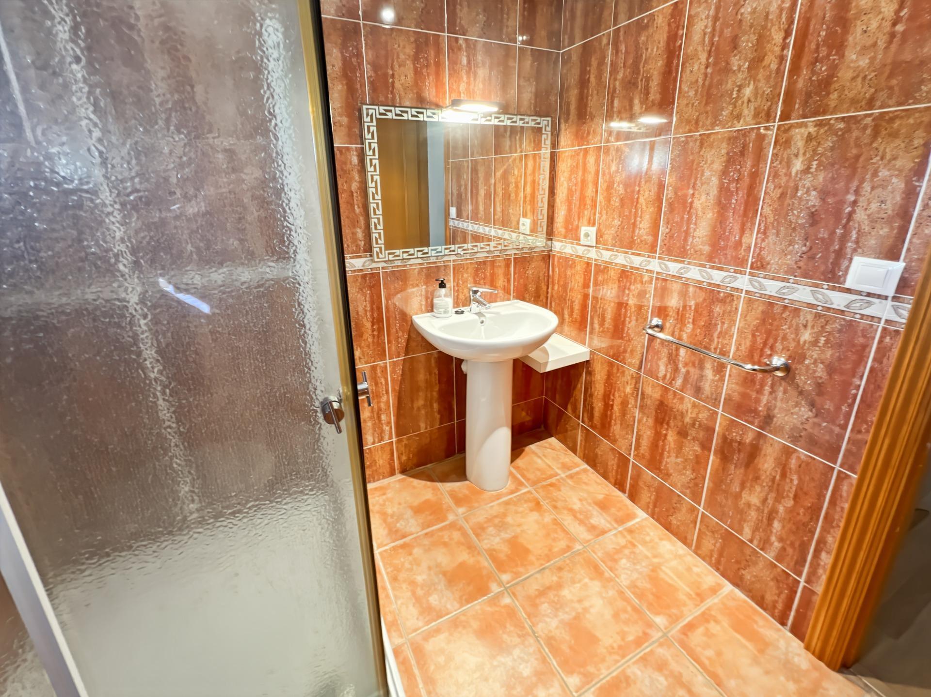 Terraced House Almazora (22)