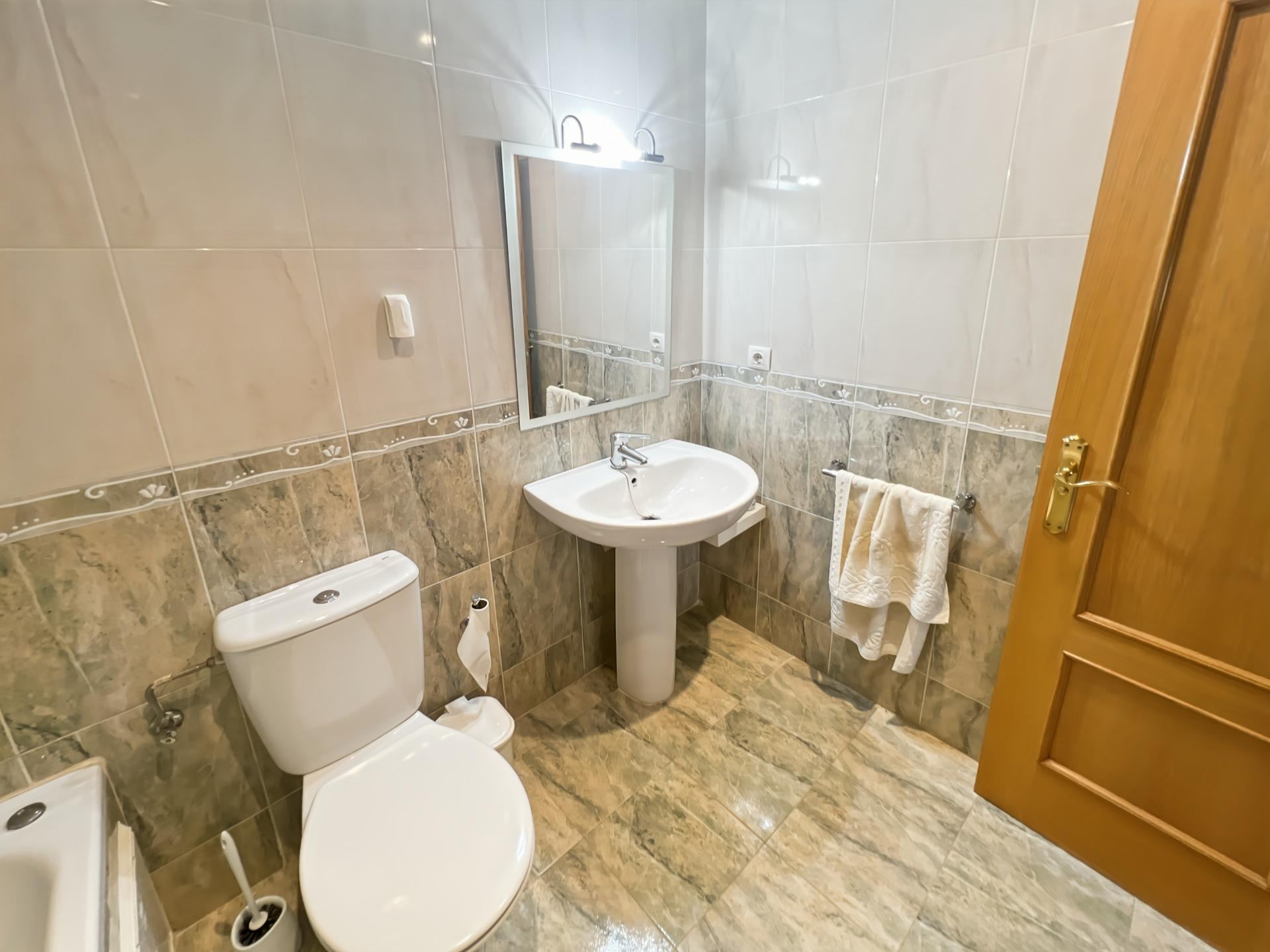 Terraced House Almazora (33)