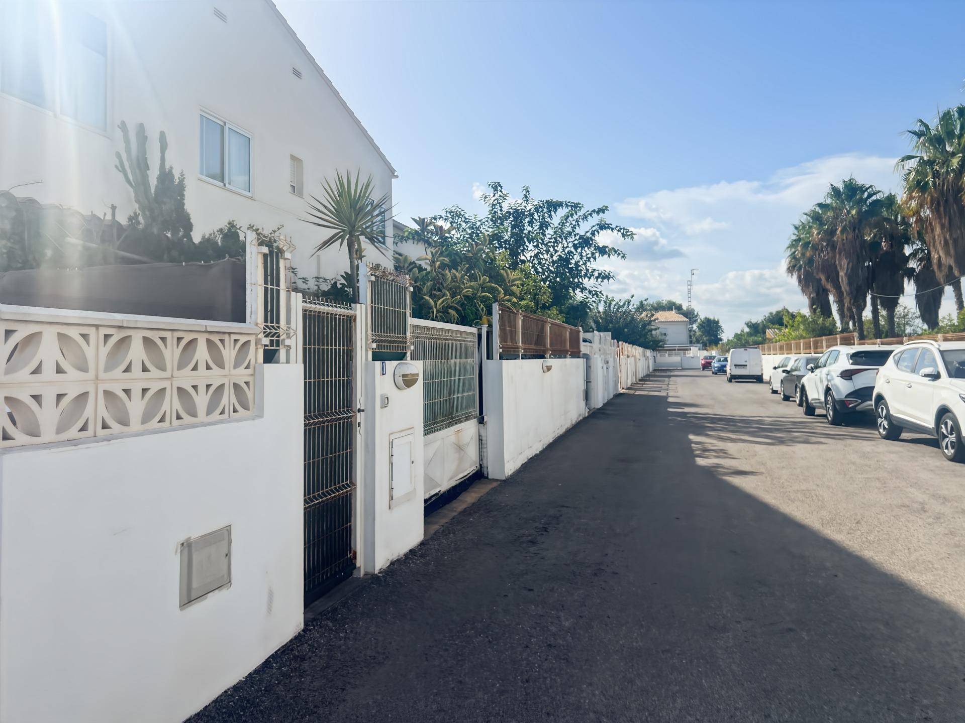 Terraced House Almazora (36)