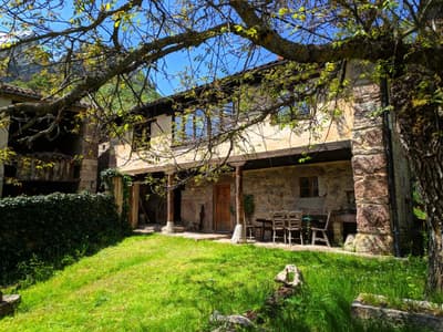 Casa en Calle Iglesia, 44 (Boñar)
