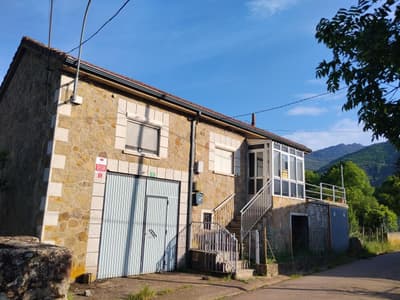 Casa en Calle Vallina, 11 (Sena de Luna)
