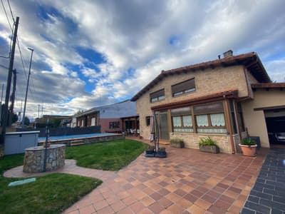 Casa independiente en Barrio Nuevo a